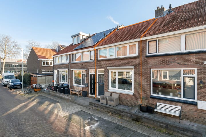 Photo of property Amerstraat 6, Dordrecht