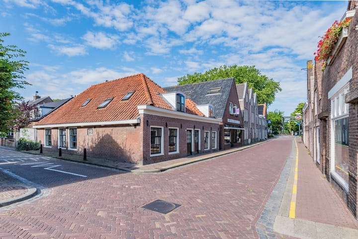 Amsterdamsestraat 7 en Muiden foto