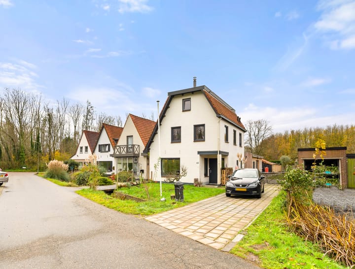 Photo of property Amsterdamseweg 45, Velsen-Zuid