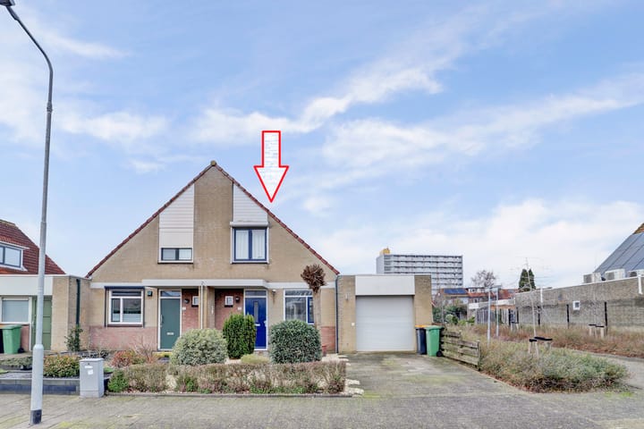 Photo of property Anna Blamanlaan 10, Vlissingen