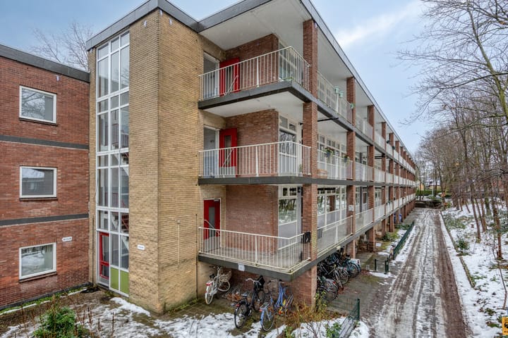 Photo of property Anna van Burenlaan 74, Ede