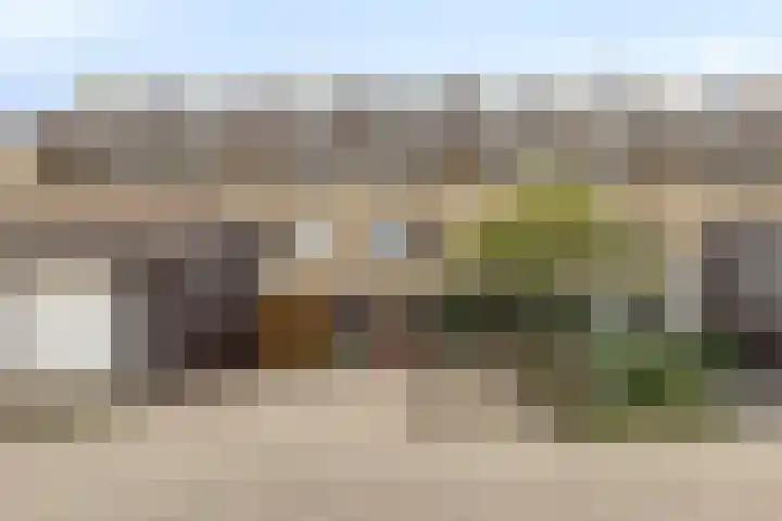 Anna van Hensbeeksingel 66 in Gouda