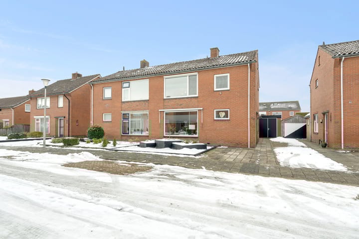 Photo of property Anne Frankstraat 28, Ootmarsum