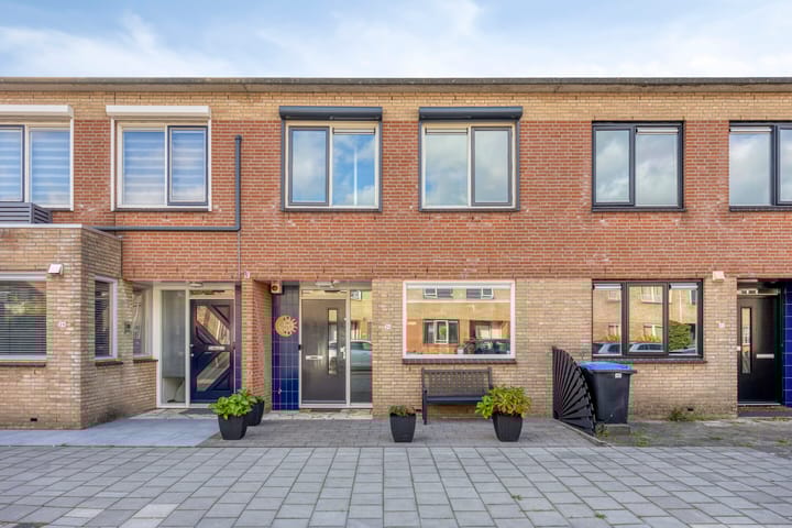 Annie van Hattemstraat 24 in Spijkenisse Foto
