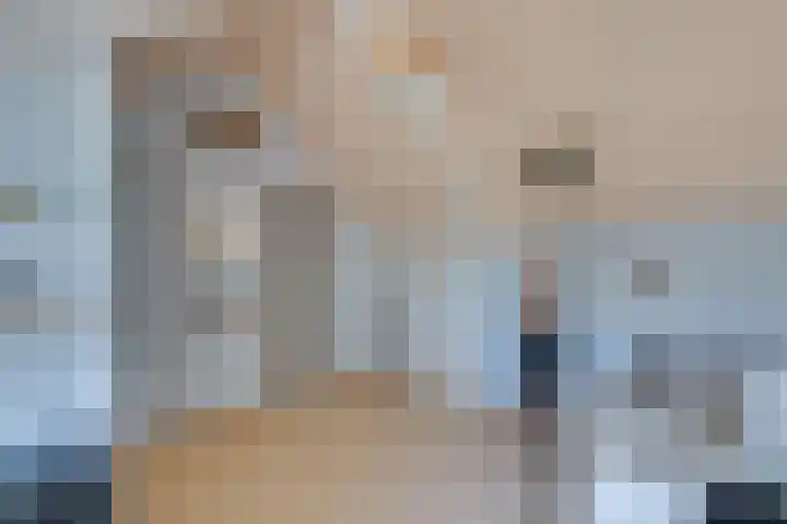 Anthony Edenlaan 21 Goes thumbnail 47