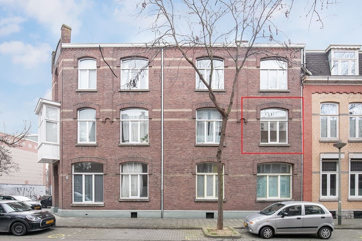 Photo of property Antoon Lipkensstraat 24B-04, Maastricht