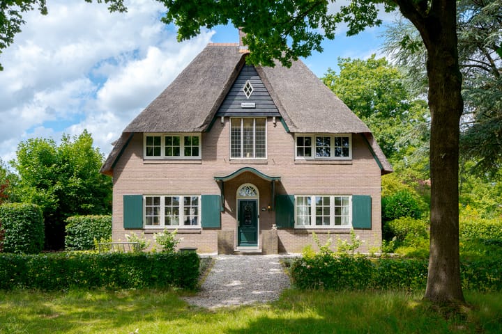 Apeldoornseweg 12 in Hattem foto