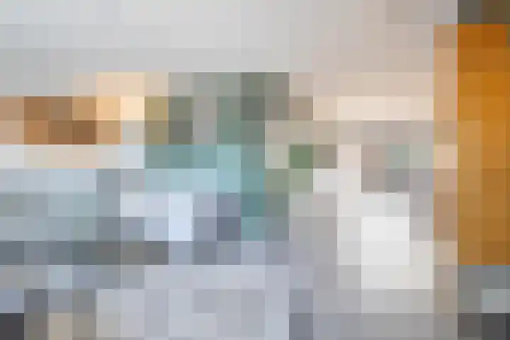Aquarius 27 Born thumbnail 6