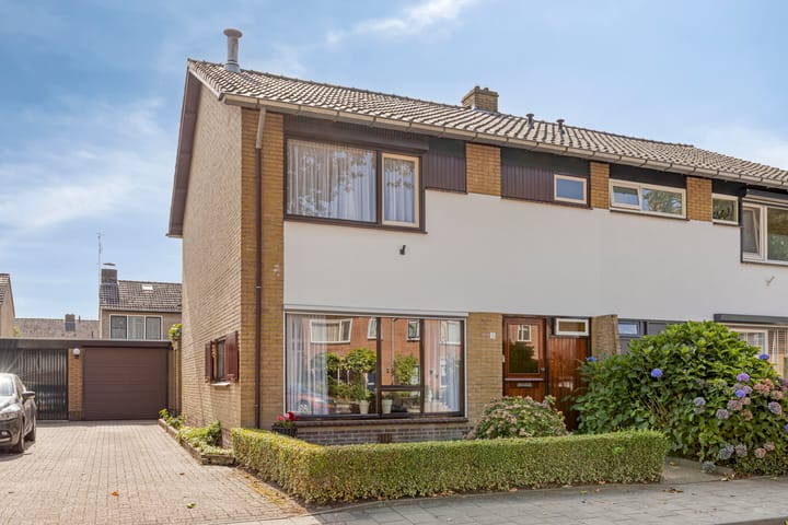 Arentzenstraat 5 in Varsseveld Foto