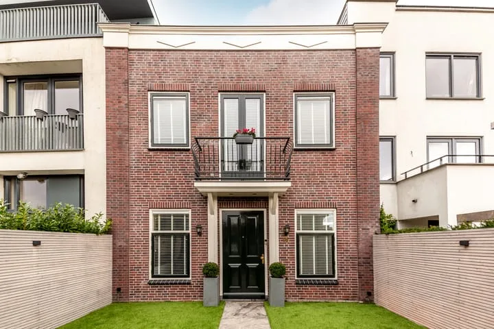 Aresstraat 15 en Almere