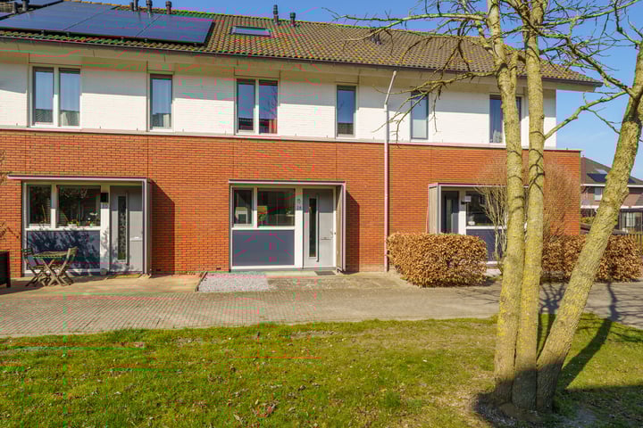 Asterixstraat 28 en Almere foto