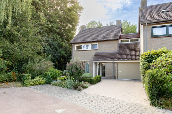 Aubadestraat 1 in Venray Foto