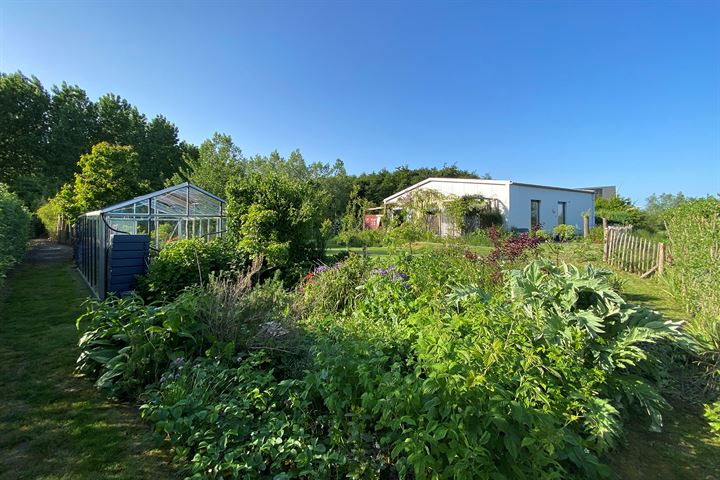 Auguste Comteweg 29 in Almere foto