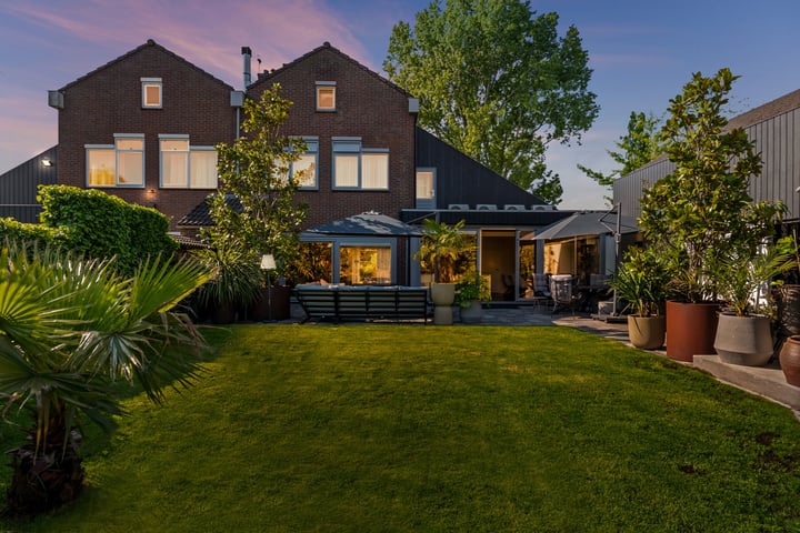 Avegaar 19 en Monnickendam foto