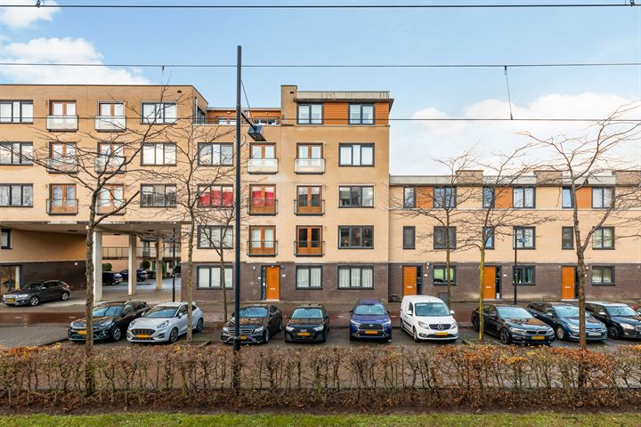 Avenue Carré 181 in Barendrecht photo