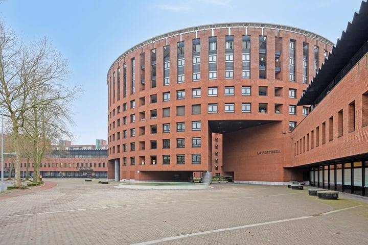 Avenue Ceramique 21C in Maastricht photo