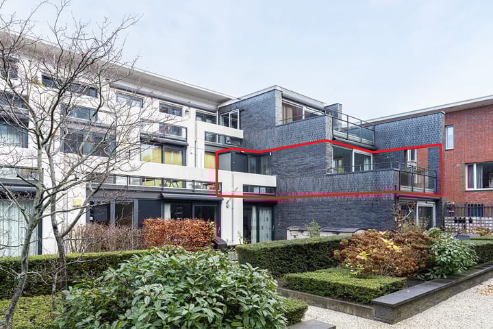 Aviolandaplein 15 in Papendrecht Foto