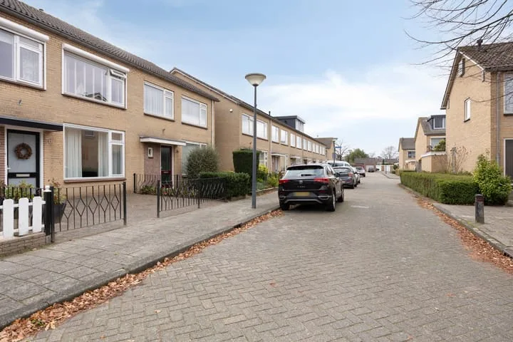 Azaleahof 16 Waalwijk thumbnail 6