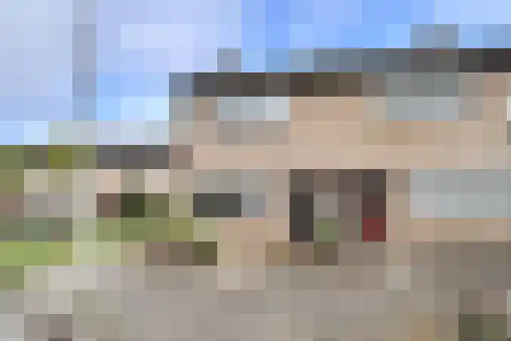 Azurietdijk 155 in Roosendaal