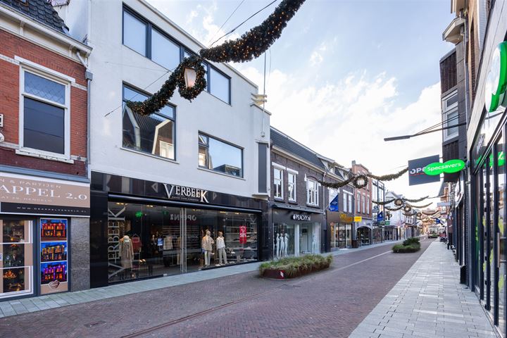 B.P. Hofstedestraat 19 in Hengelo Foto