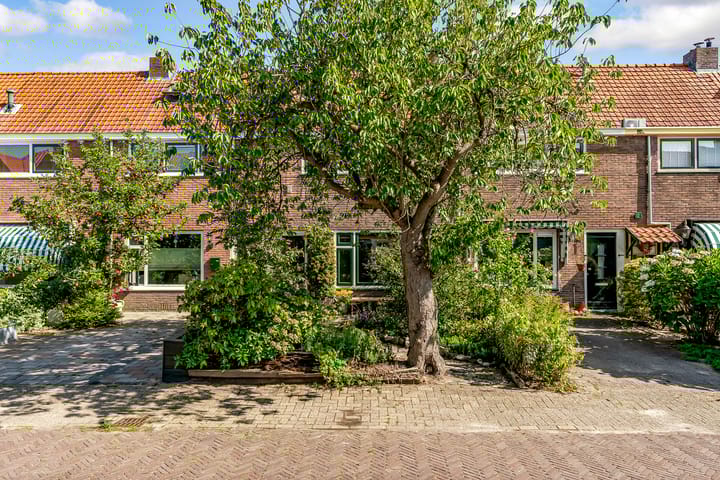 B. van Rooijenstraat 74 dans Naarden photo