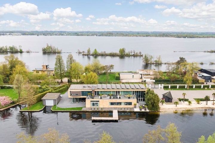Baambrugse Zuwe 141E en Vinkeveen foto