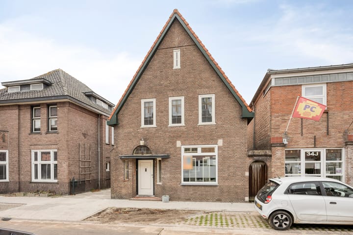 Baardwijksestraat 2 in Waalwijk Foto