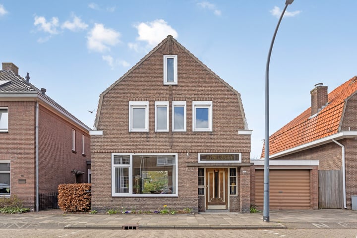 Baardwijksestraat 20 in Waalwijk Foto