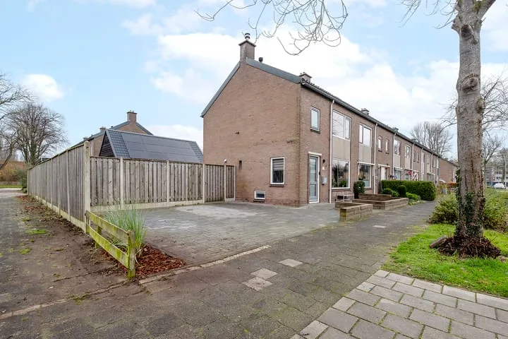 Baarlelaan 19 Hoogeveen