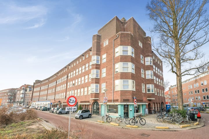 Baarsjesweg 243-2 in Amsterdam photo