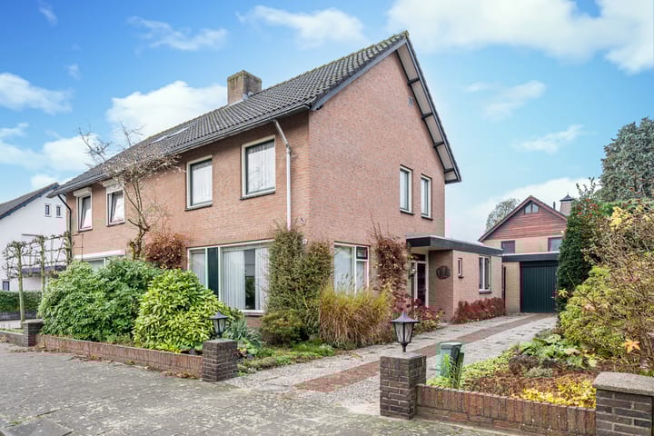 Baarsstraat 9 in Helmond photo