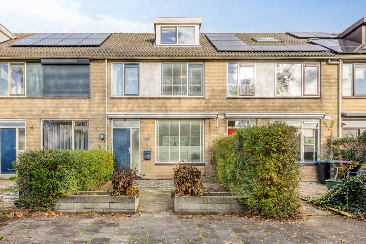 Baarsveen 185 in Spijkenisse photo