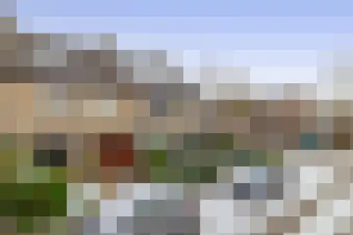 Bachstraat 2 in Lisse