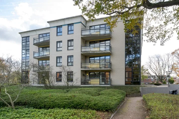 Badhuisstraat 1 Voorschoten foto 2