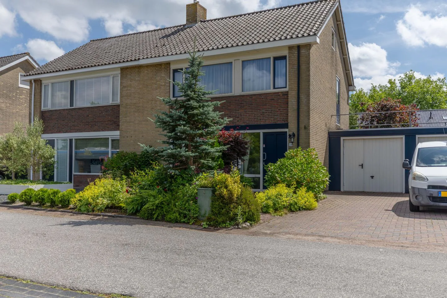 Badlaan 20 in Surhuisterveen