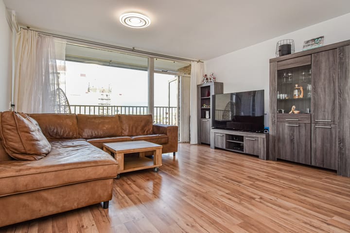 Bagijnenwaard 168 in Zoetermeer photo