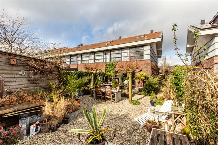 Bakboordstraat 37 en Kudelstaart foto