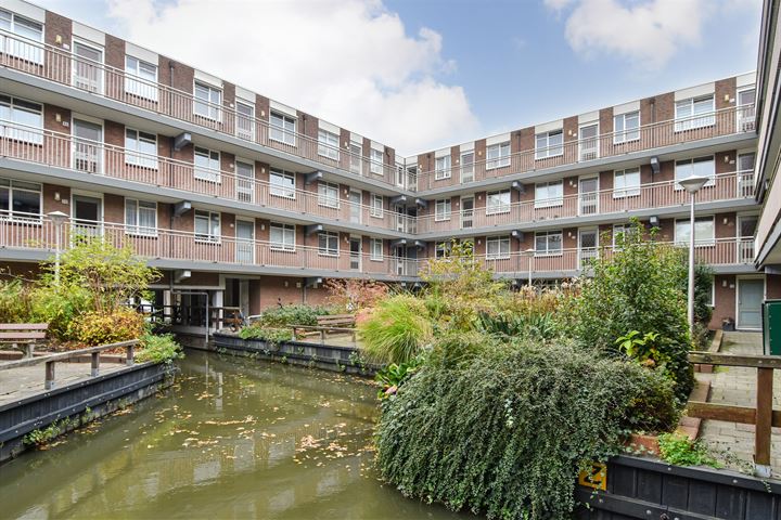 Bakkershof 134 in Wateringen Foto