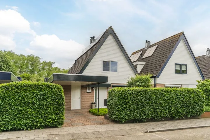 Bandeliersberg 22 en Roosendaal