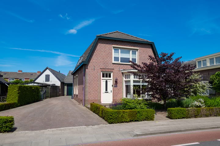 Banninkstraat 14 dans Hengelo (Gld) photo