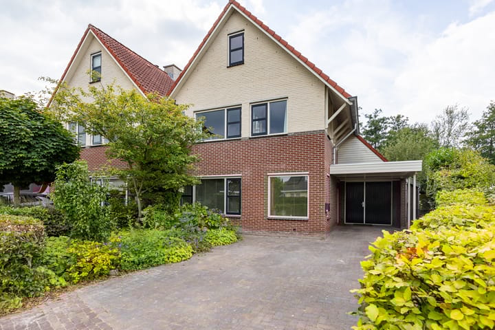 Baroklaan 36 in Leek