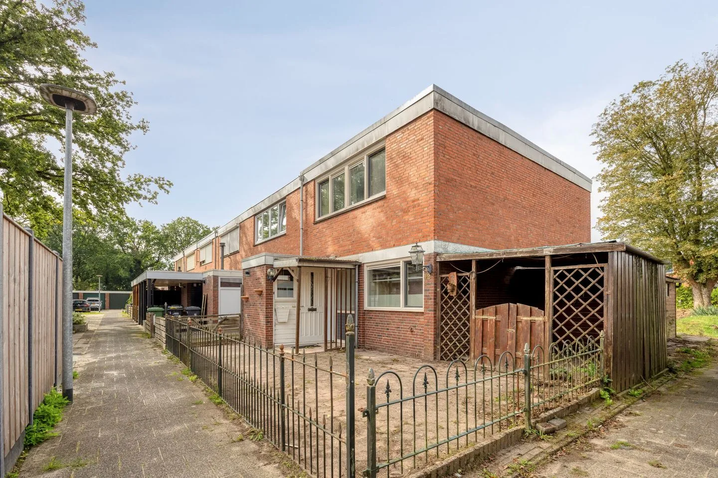 Batingehof 12 in Emmen