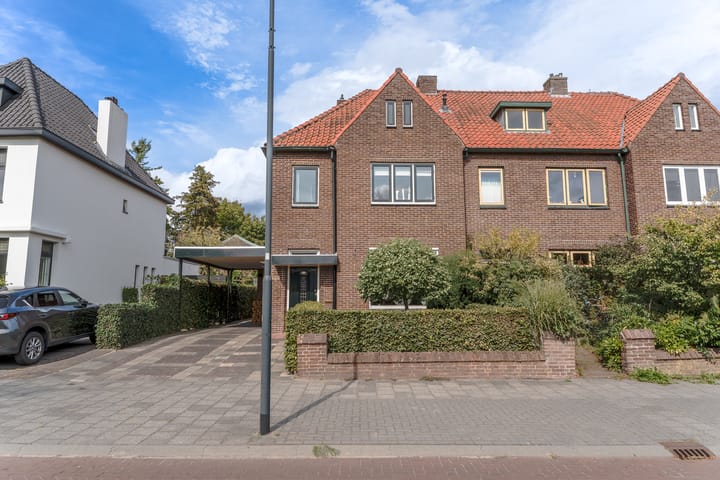 Bavelselaan 125 dans Breda photo