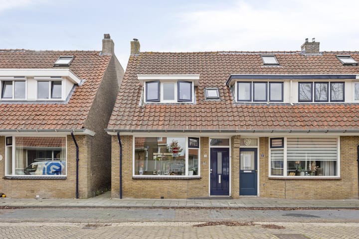 Bavinckstraat 19 in Kampen Foto