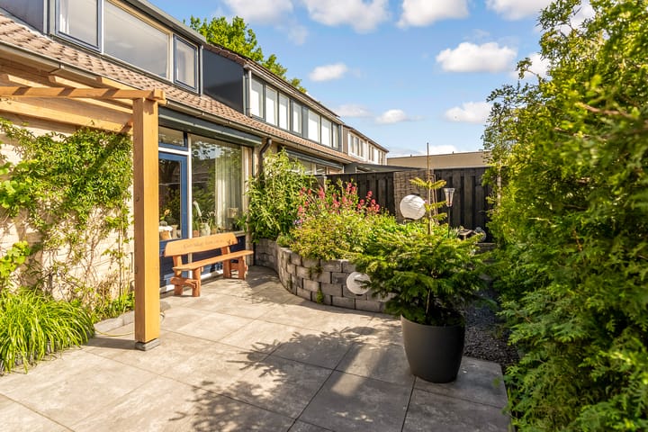 Bazaltstraat 32 en 't Harde foto