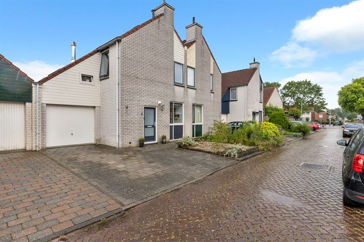 Bazaltstraat 6 en Swifterbant foto