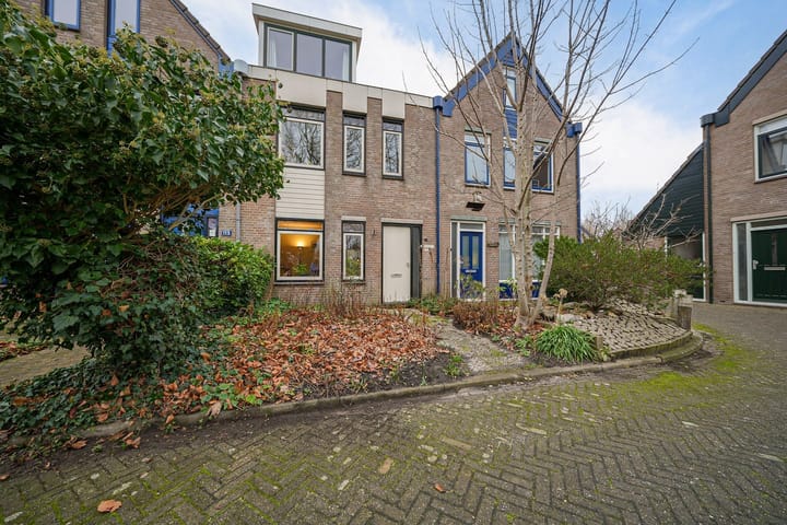 Photo of property Beatrixlaan 117, Den Burg