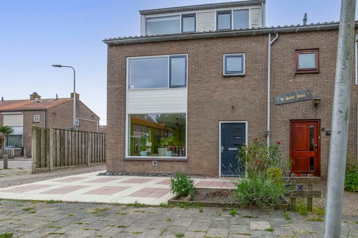 Beatrixplein 1 Zwartewaal thumbnail 50