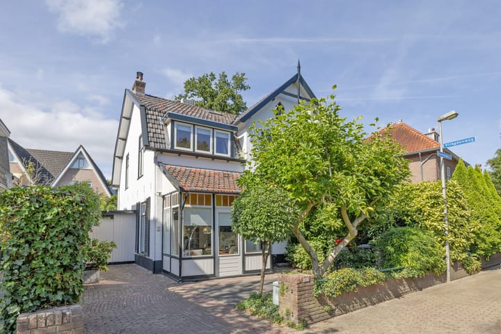 Beerensteinerlaan 38 en Bussum foto