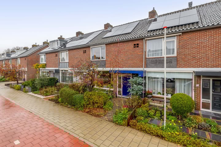 Beethovenlaan 11 dans Waddinxveen photo